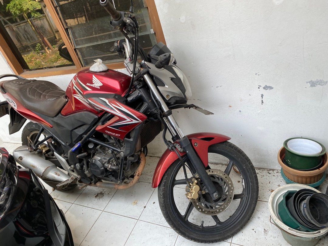 Cb150r second online