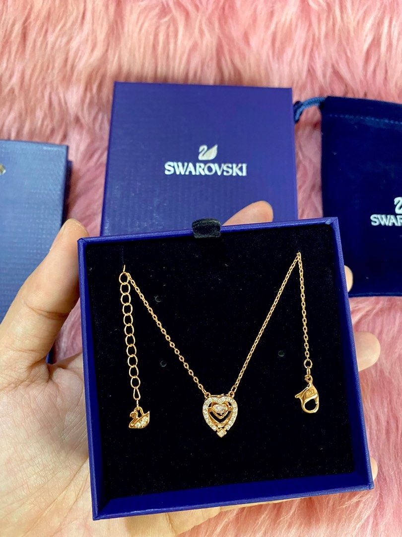 Swarovski dancing heart necklace hotsell