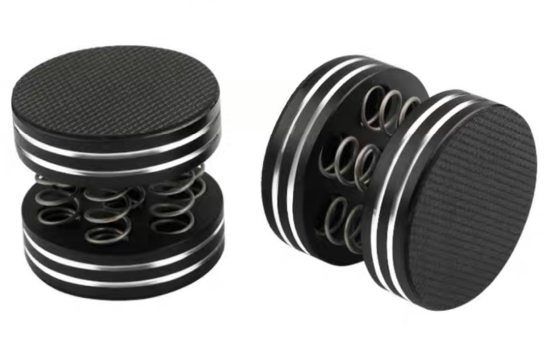 Isolation Feet for Turntable / Speaker, Hobbies & Toys, Music & Media