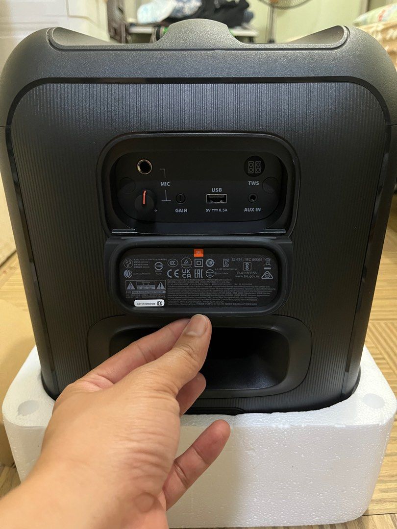 RUSH! JBL Harman PartyBox Encore Essential Bnew, Audio, Soundbars ...