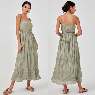 - L - Collection item 2