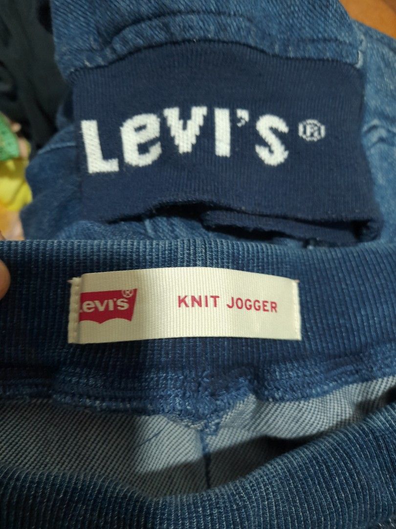 Levis knit top jogger