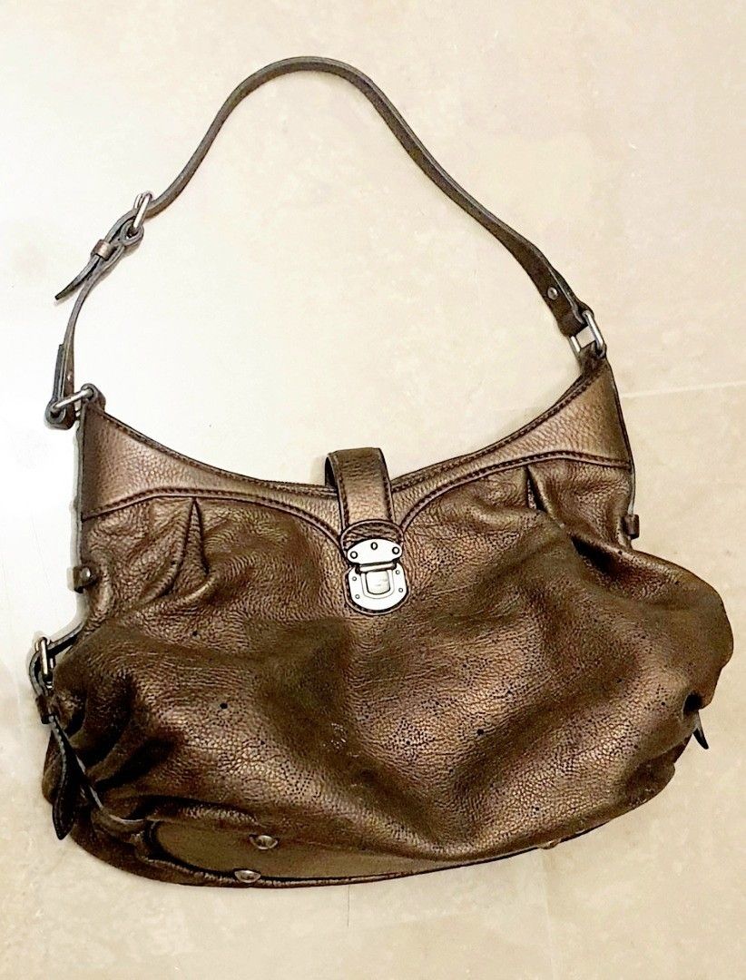 Louis Vuitton, Bags, Like New Rare Gorgeous Mahina Leather Louis Vuitton  Hobo