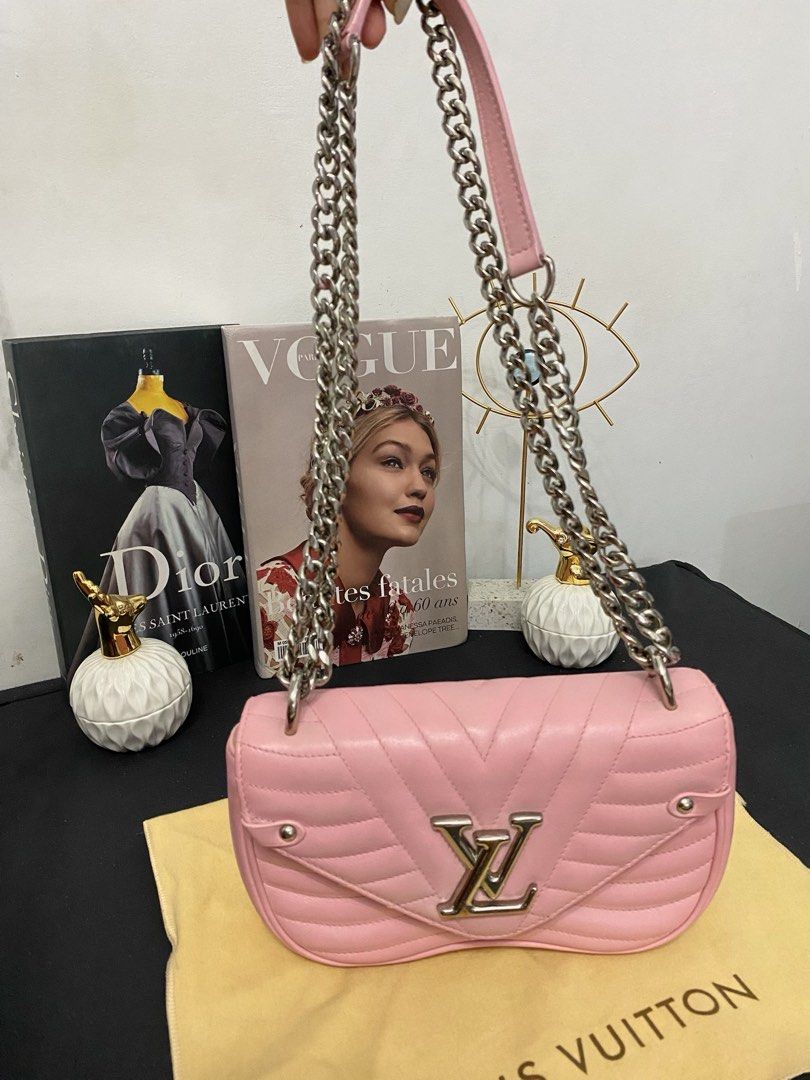 WTS : LOUIS VUITTON NEW WAVE CHAIN BAG PM - Bags & Luggage