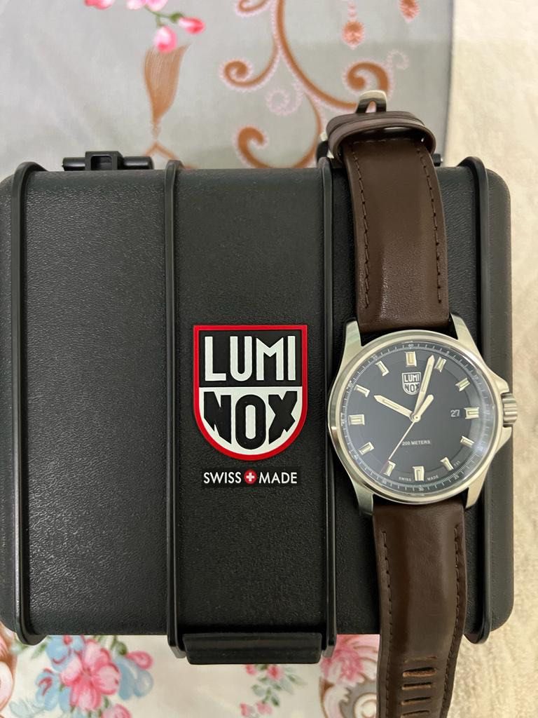 Luminox 1820 top