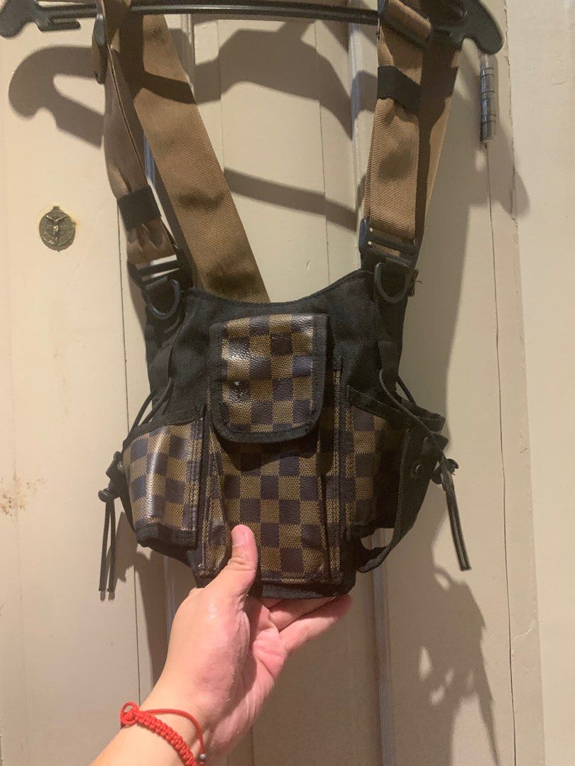 SOLD LV CHEST RIG