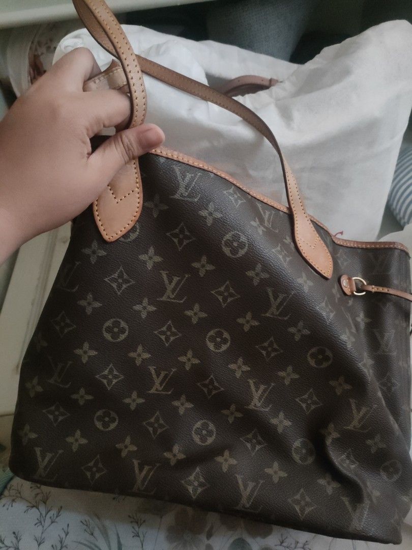 NO nego] Fast Deal Price- LV Louis Vuitton Neverfull MM authentic, Luxury,  Bags & Wallets on Carousell