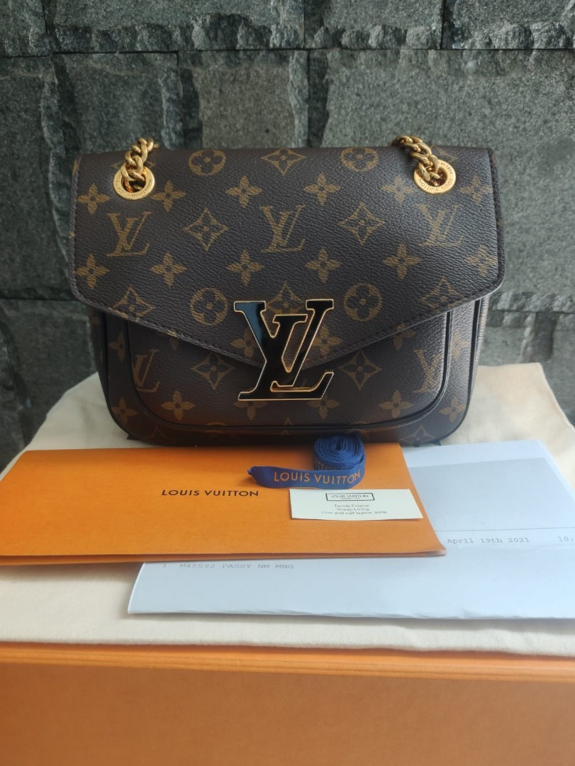 LEATHER Printed Louis Vuitton Passy Monogram