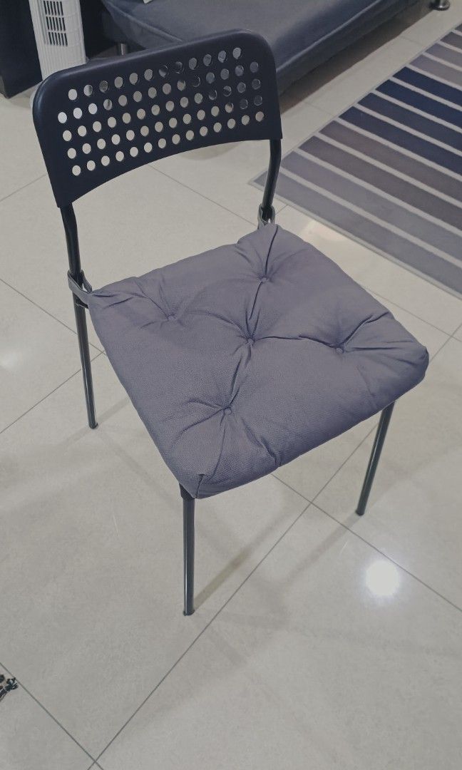 Ikea malinda hotsell chair cushion grey