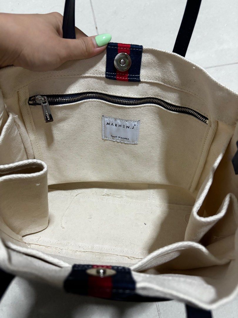 Marhen j store price in korea