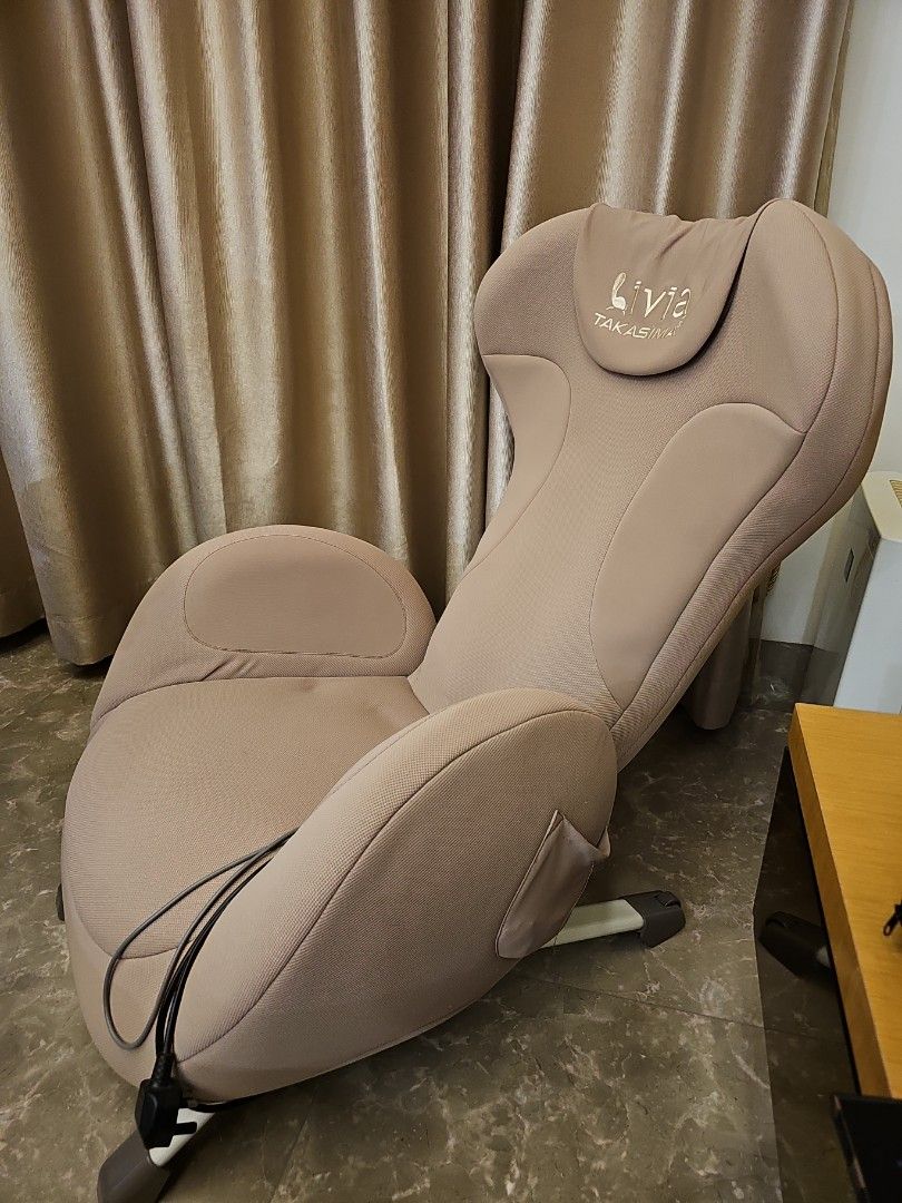 Ijoy 130 hotsell massage chair