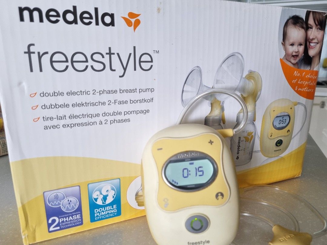 Medela Freestyle Handsfree (very lightly used) - baby & kid stuff