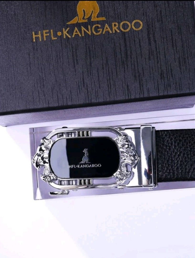 Men Kangaroo & Letter Graphic Automatic Buckle Belt