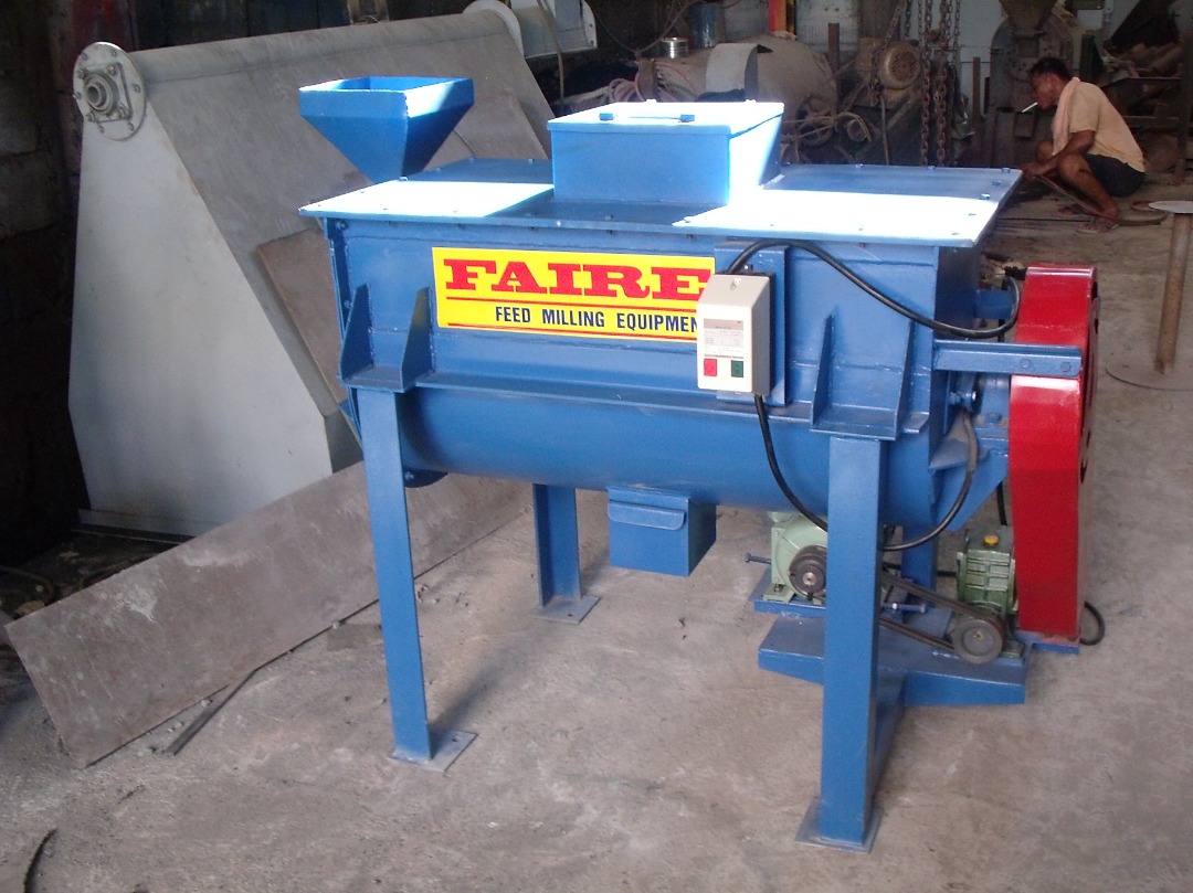 Mixer for Feeds horizontal ribbon type, Commercial & Industrial
