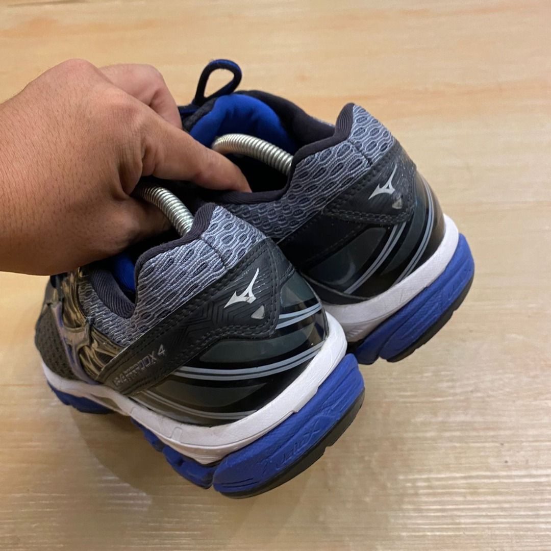 Mizuno wave paradox 4 mens sale
