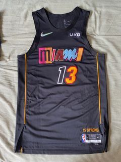 Nike authentic lebron james lakers jersey, Men's Fashion, Activewear on  Carousell