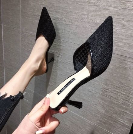 Girls hill shoe top