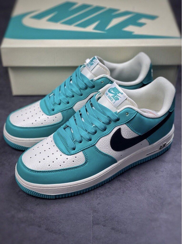 Nike Air force 1 low '07 Camper green gum”, Men's Fashion, Footwear,  Sneakers on Carousell