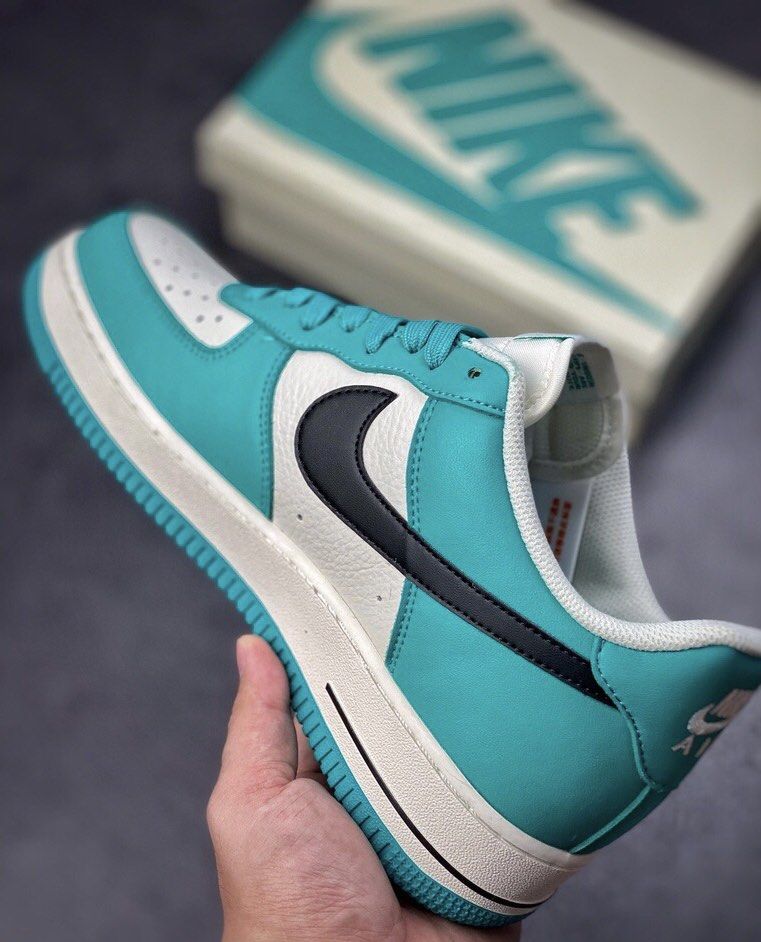 Nike Air force 1 low '07 Camper green gum”, Men's Fashion, Footwear,  Sneakers on Carousell