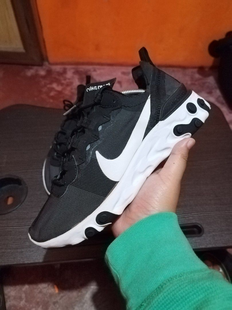 Nike Element React 55 B W