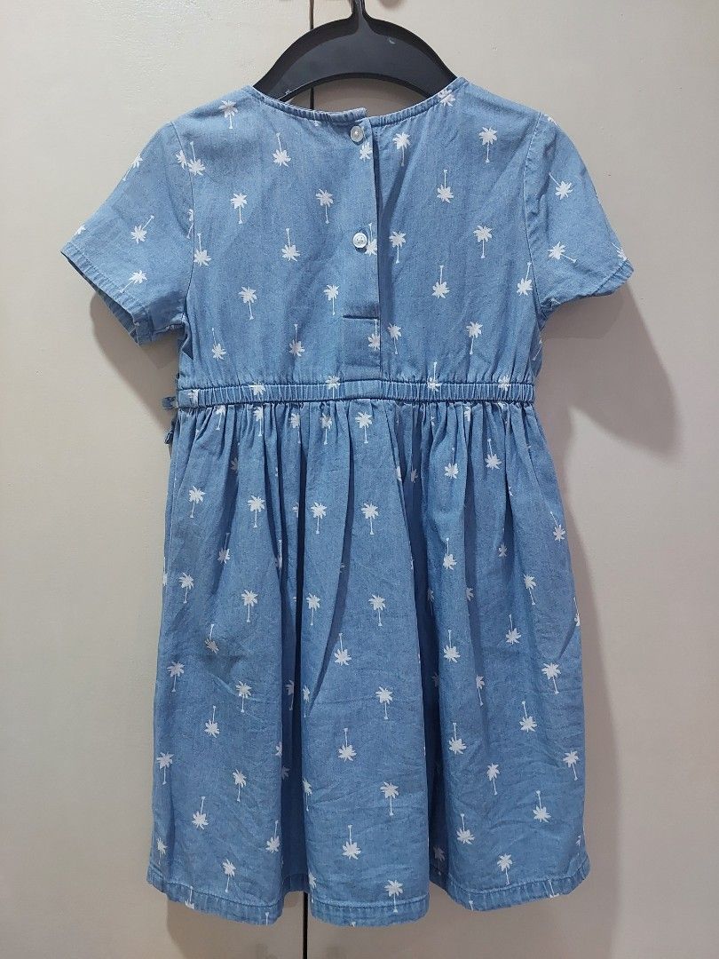 Old Navy Kids Dress (Category: Babies & Kids Fashion) located in Pasig City. Submitted by _macoys_ (Listing ID 1257397494, Image 2). Description: Old Navy Kids Dress Size: 4T (fits 2-4yo) Condition: 9/10 (like new) 100% Authentic For shipping, at buyer's expense...