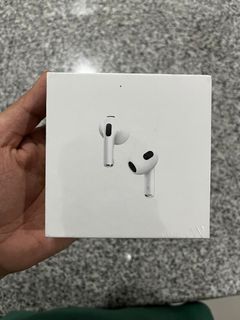 Original Apple Airpods Gen 3