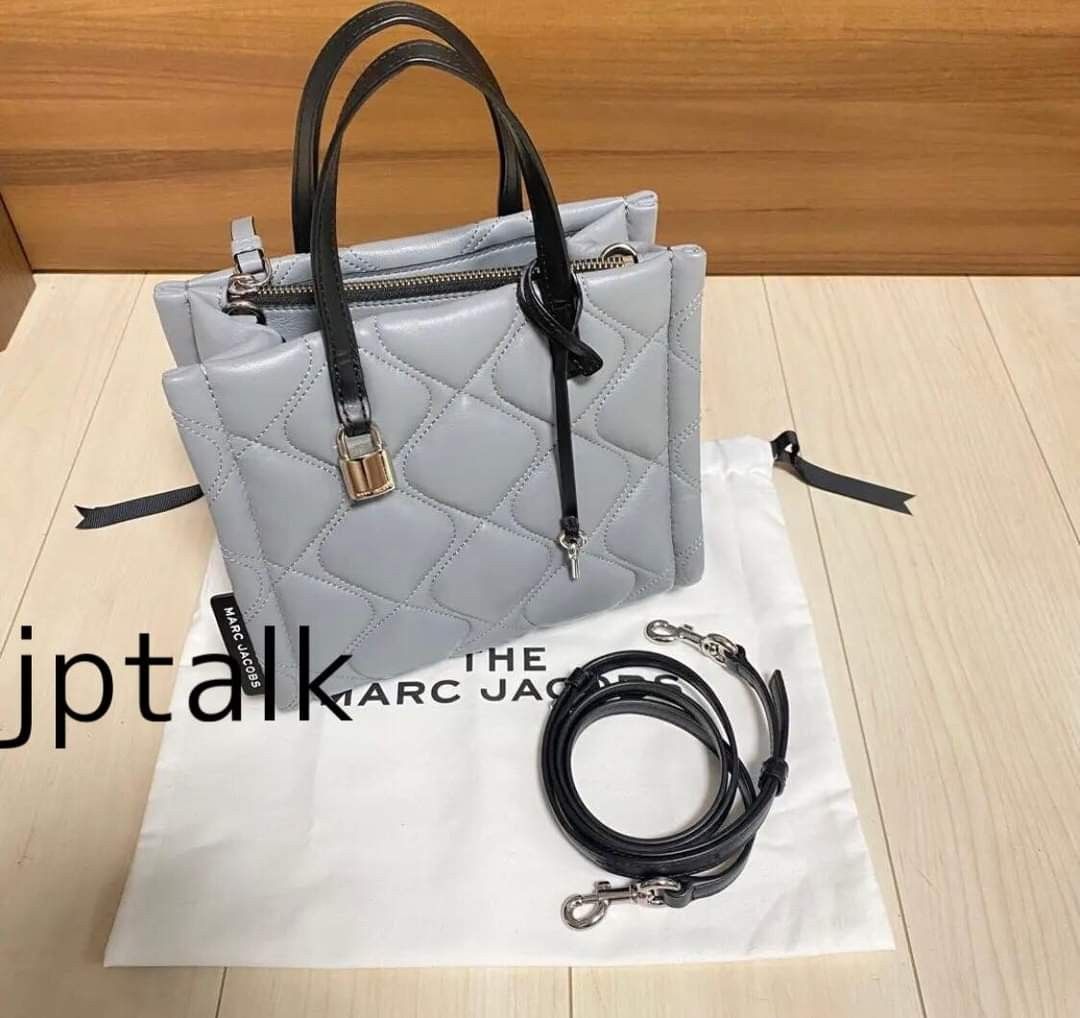 Marc Jacobs The Tote Bag - Medium / White, Luxury, Bags & Wallets on  Carousell