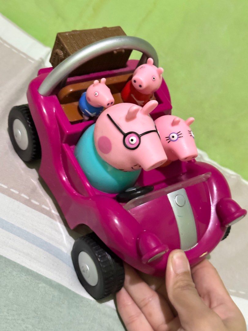 Peppa pig 2025 battery operated car