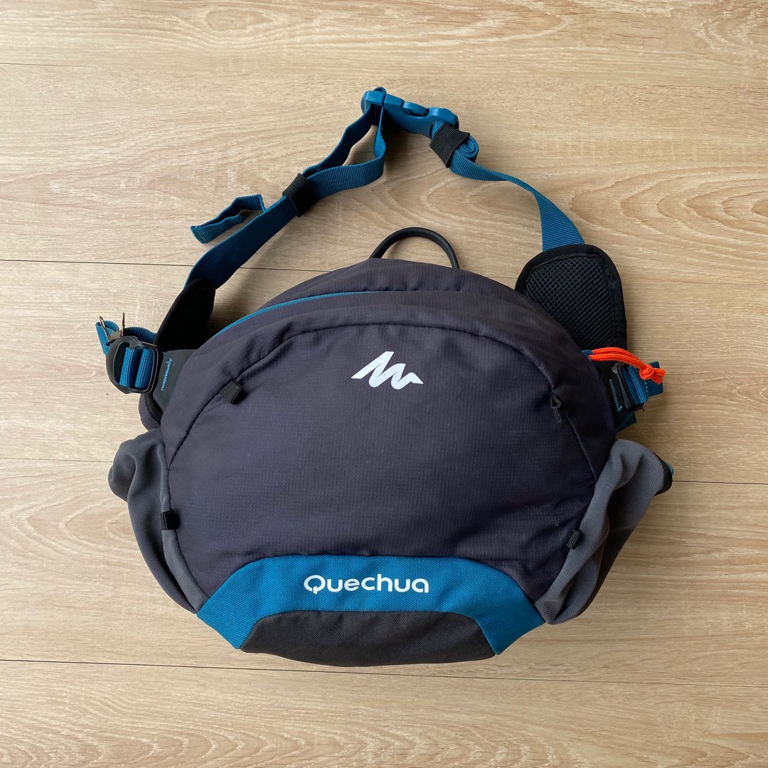 Quechua Waist Bag, Fesyen Pria, Tas & Dompet , Lainnya di Carousell