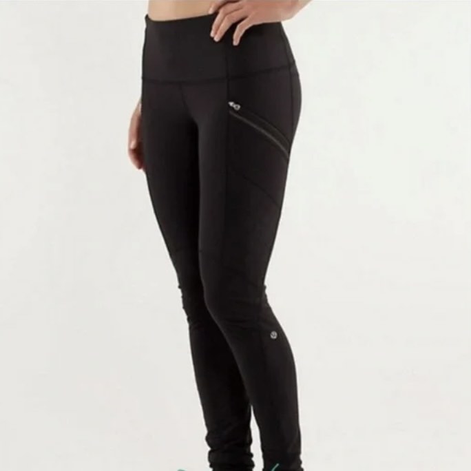 RARE Lululemon Leggings Side Zip Pockets Pleated Details in Black