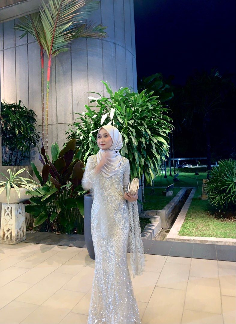 RENT Dinner Dress, Women's Fashion, Dresses & Sets, Dresses on Carousell