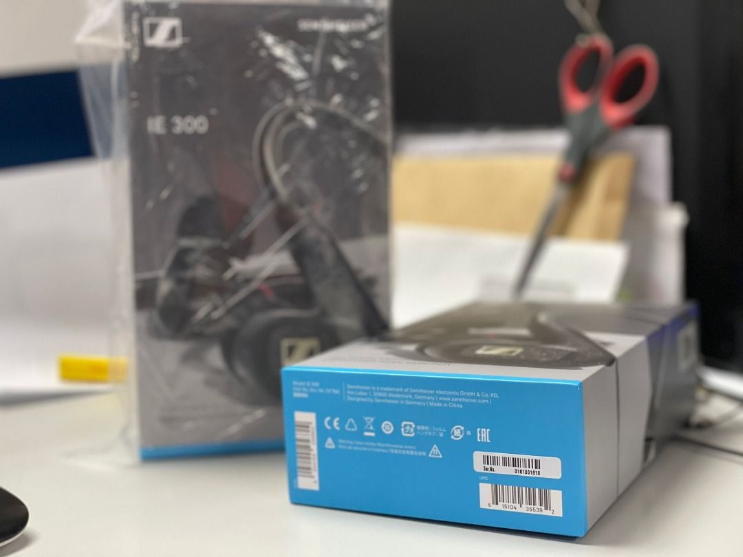 全新Sennheiser 掛耳式耳機IE 300 (水貨), 音響器材, 頭戴式/罩耳式