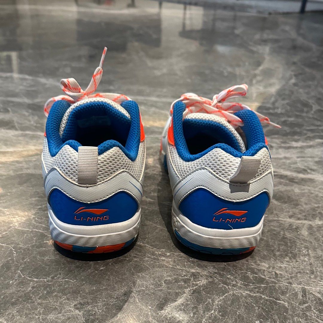 Sepatu Badminton Lining Ultra III, Fesyen Pria, Sepatu , Sneakers di