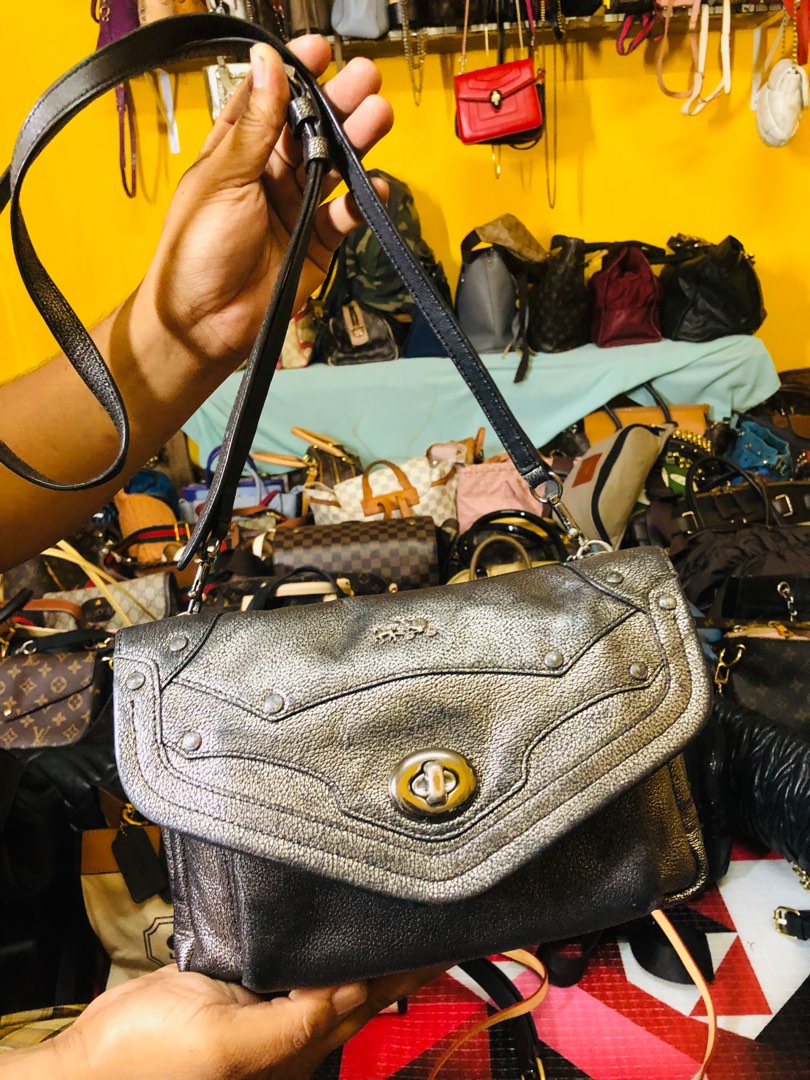 Coach oil online slick bag