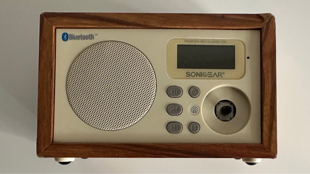 Radio SonicGear Pandora Neo Classic 600 Bluetooth Speaker and FM