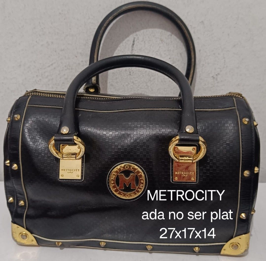 Metrocity mini shoulder bag, Barang Mewah, Tas & Dompet di Carousell