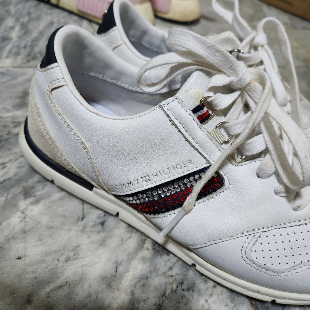 Tommy hilfiger crystal sneakers 2025