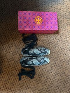 Tory Burch 鞋