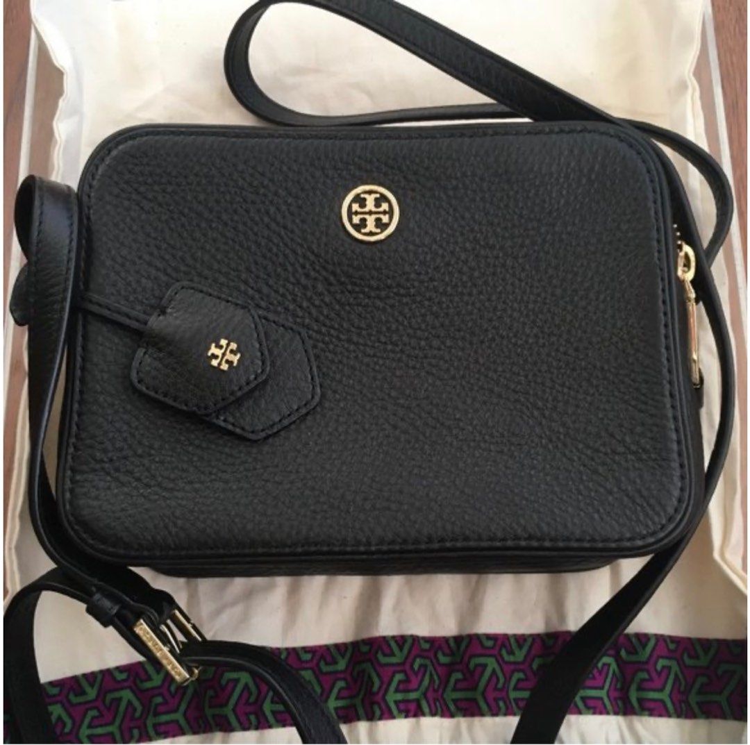 Tory Burch dual zip camera bag robinson pebble leather, Luxury, Bags &  Wallets on Carousell