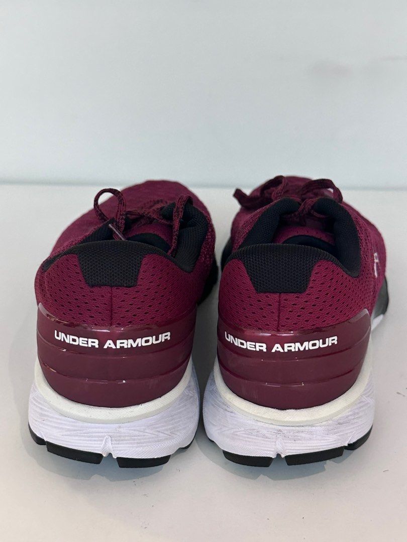 under armour rubber shoes, Women's Fashion, Footwear, Sneakers on Carousell