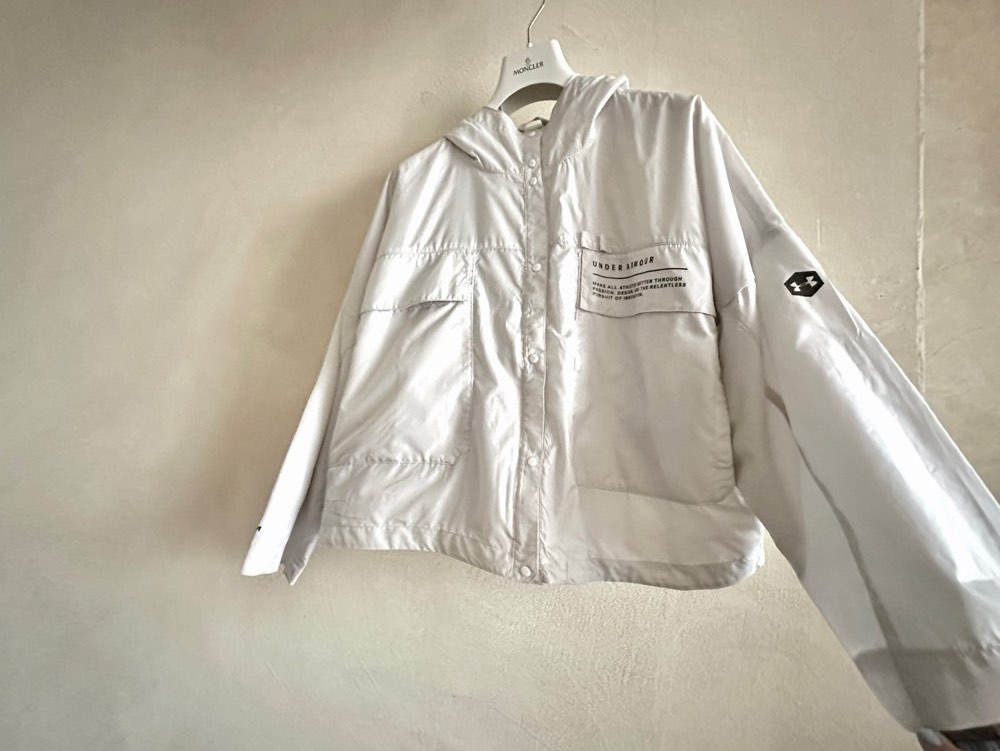 Under armour jacket fashion hot sale silver