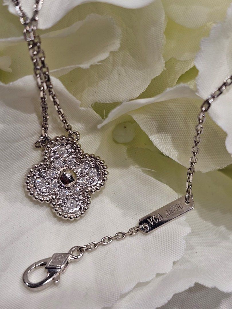 Van cleef, Women's Fashion, Jewelry & Organisers, Necklaces on Carousell