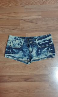 (Category: ) located in . Submitted by peachhteaa (Listing ID 1257424664, Image 1). Description: .
