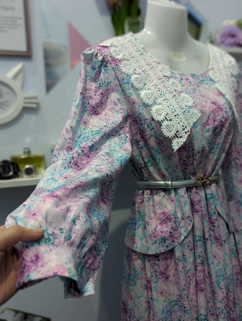 Dress sleeves store design 2018