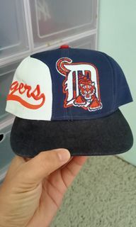 VINTAGE SNAPBACK BY LOGO 7 ❌ DETROID TIGERS