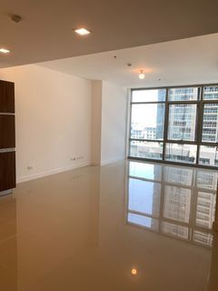 West Gallery Place 1BR for sale at the 10th floor