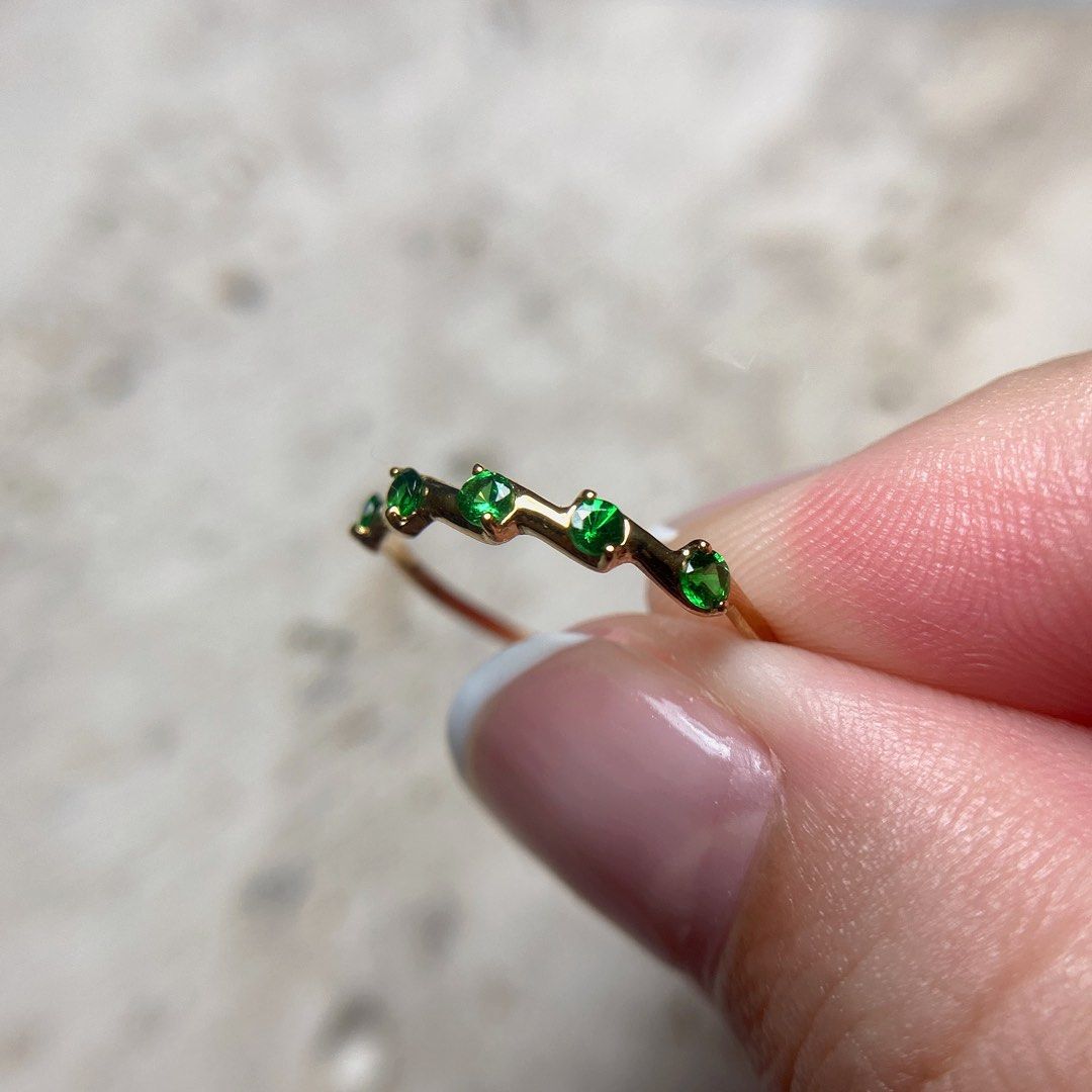 Gold gemstone jewellery hot sale