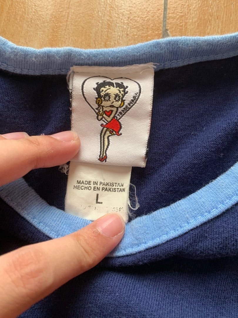 2005 Y2k Betty Boop Top (Category: Sleeveless) located in Bocaue. Submitted by ddeclutteringsale (Listing ID 1252627748, Image 3). Description: .