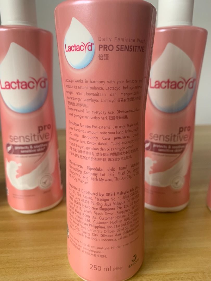 250ml Lactacyd PROSENSITIVE Feminine Wash with Natural Lactoserum