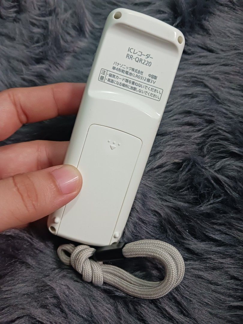 Affordable Panasonic RR-QR220-W IC 👌 (Category: Voice Recorders) located in Bulacan. Submitted by afford.japan (Listing ID 1252604332, Image 3). Description: ✅️Large Screen & Large Button ✅️21 adjustable playback speeds from 50% to 200% ✅️Built-in memory 8 GB, maximum recording approximately 523 hours.